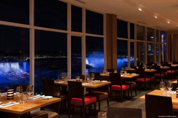 Hotel Sheraton Fallsview (Niagara Falls)
